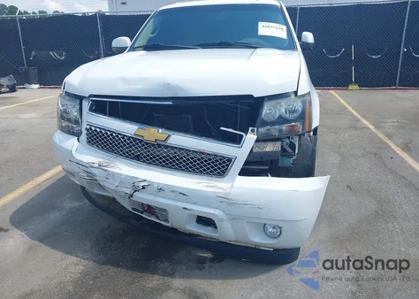 2013 Chevrolet Suburban 1500 Lt из США, поврежденный, VIN 1GNSCJE08DR325101